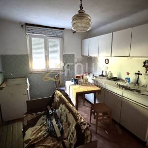 Gorski kotar, Lokve, dvojna kuća, prizemnica 62m2