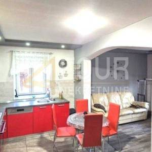 Gorski kotar, Moravice, samostojeća kuća, 250m2
