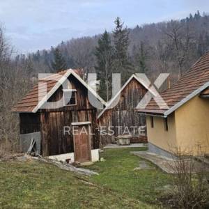 GORSKI KOTAR, MORAVICE - uređena kuća s okućnicom