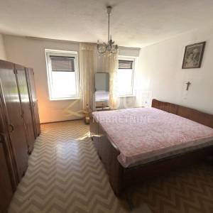 Gorski kotar, Mrkopalj, kuća + 3 gosp. objekta, garaža, velika okućnica