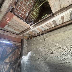 Gorski kotar, Mrkopalj, kuća + 3 gosp. objekta, garaža, velika okućnica