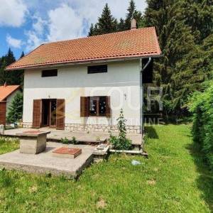 Gorski kotar, Mrkopalj-okolica, samostojeća kuća, 186m2