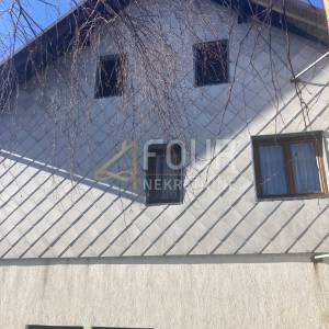 Gorski kotar, Mrkopalj, samostojeća kuća, velika okućnica