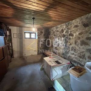 Gorski Kotar, Severin na Kupi, kuća s dva stana, 150m2, vrtna kućica
