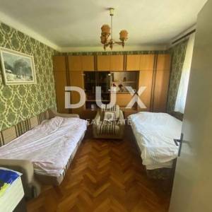 GORSKI KOTAR, SKRAD - kuća u manjem selu