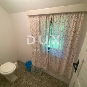 GORSKI KOTAR, SKRAD - kuća u manjem selu