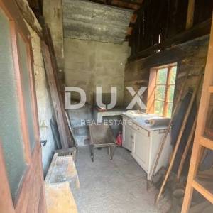 GORSKI KOTAR, SKRAD - kuća u manjem selu