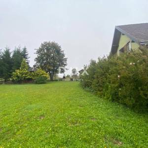 GORSKI KOTAR, STARI LAZ - samostojeća kuća + 2.006 m2 dvorišta! PRILIKA!