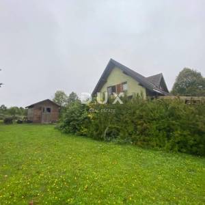 GORSKI KOTAR, STARI LAZ - samostojeća kuća + 2.006 m2 dvorišta! PRILIKA!
