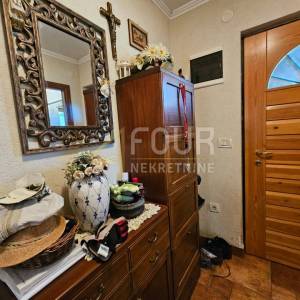 Gorski kotar, Stari Laz, samostojeća kuća 260m2