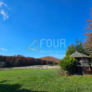 Gorski kotar, Stari Laz, samostojeća kuća 260m2