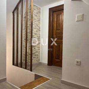 GORSKI KOTAR, VRBOVSKO - Adaptirana drvena kuća + 7500 m2 okućnice