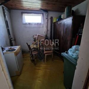 Gorski kotar, Vrbovsko, kuća s potencijalom!