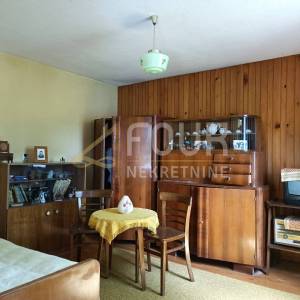Gorski kotar, Vrbovsko, kuća 200m2 s velikom okućnicom