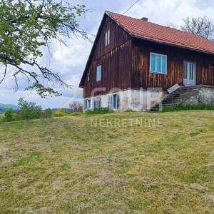 Gorski kotar, Vrbovsko, kuća 200m2 s velikom okućnicom