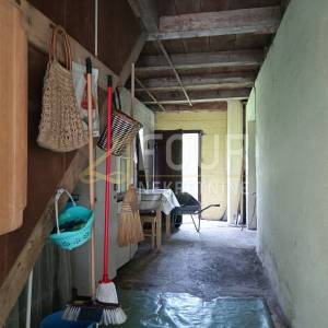 Gorski kotar, Vrbovsko, kuća 200m2 s velikom okućnicom