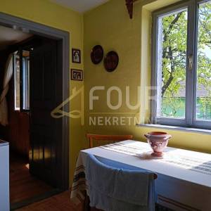 Gorski kotar, Vrbovsko, kuća 200m2 s velikom okućnicom
