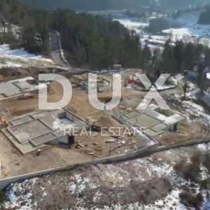 GORSKI KOTAR, VRBOVSKO - Luksuzna kuća 186m2 s bazenom + uređena okućnica 1250m2