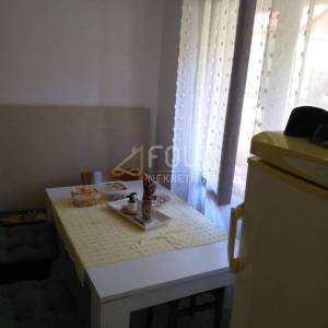 Gorski kotar, Vrbovsko - okolica, mala kuća s prostranom okućnicom