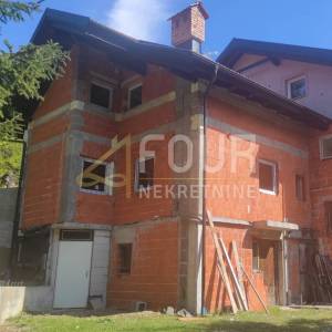 Gorski kotar, Vrbovsko - okolica, kuća od 355.14m2 na osami