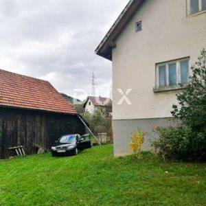 GORSKI KOTAR, VRBOVSKO-Samostojeća kuća s okućnicom na pola puta od Zagreba do Rijeke