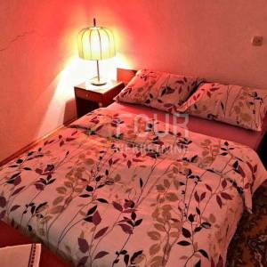 Gospić, samostojeća kuća s vrtom, 210m2