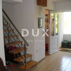 GRAD KRK - Apartman 126 m2 sa pogledom i 200 m od mora