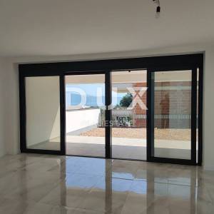 Grad Krk - Luksuzni apartman u prizemlju