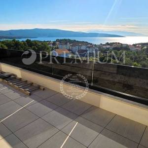 Grad Krk, luksuzni penthouse s panoramskim pogledom na more!
