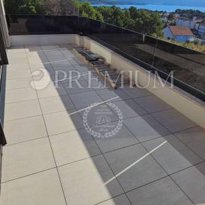 Grad Krk, luksuzni penthouse s panoramskim pogledom na more!