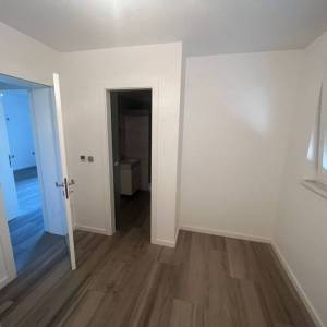 GRAD KRK - Luksuzni trosobni apartman i jednosobni apartman u prizemlju