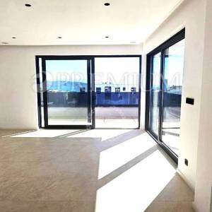 Grad Krk, prodaja, impozantan apartman na prvom katu!