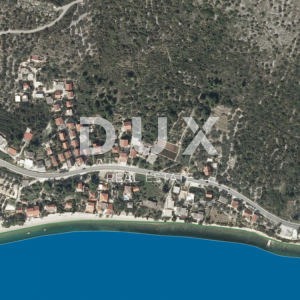 GRADAC, PODACA - građevisko i poljoprivredno zemljište 
