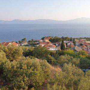 GRADAC, PODACA - zemljište sa izuzetnim pogledom na more