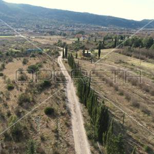 Građevinska Parcela u Zastolju: Pogled na Dolinu i Planine