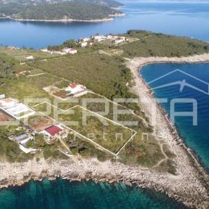 Građevinska parcela uz more i pogledom na more, 721 m2, Nečujam, Šolta