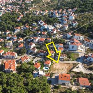 Građevinsko zemljište, 150 m do mora, 1.286 m2, Sutivan, otok Brač