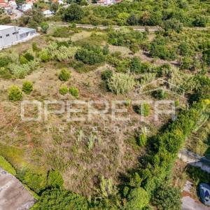 Građevinsko zemljište 2253m2 Pula (I2) Industrijska zona!