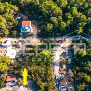 Građevinsko zemljište 340 m2 sa pogledom na more, Tri Porte, Korčula