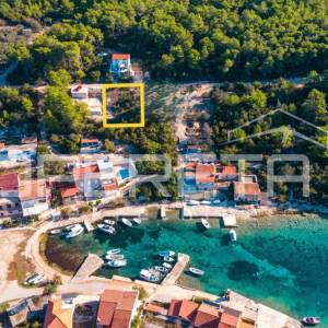 Građevinsko zemljište 340 m2 sa pogledom na more, Tri Porte, Korčula