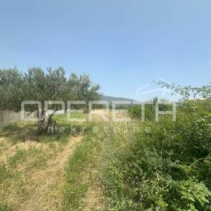 Građevinsko zemljište 3.500 m² u Trogiru, industrijska zona