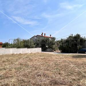 Građevinsko zemljište 760m2 Ližnjan