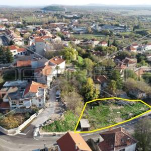 Građevinsko zemljište, M, infrastruktura na parceli, 860 m2, Benkovac