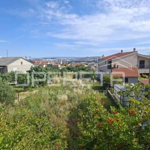 Građevinsko zemljište na atraktivnoj lokaciji 1541 m2, M1 zona,Solin