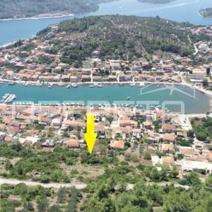 Građevinsko zemljište, neometan pogled na more i uvalu, mir i privatnost, 595 m2