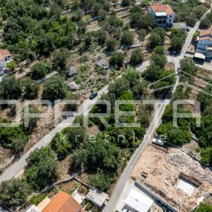 Građevinsko zemljište od 741 m² u mirnom dijelu Vele Luke