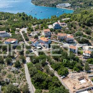 Građevinsko zemljište od 741 m² u mirnom dijelu Vele Luke