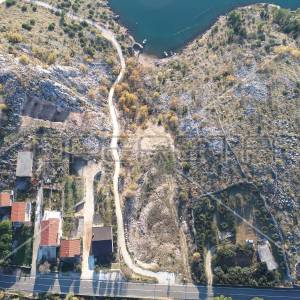 Građevinsko zemljište prvi red do mora, 10.624m2, Starigrad Paklenica 
