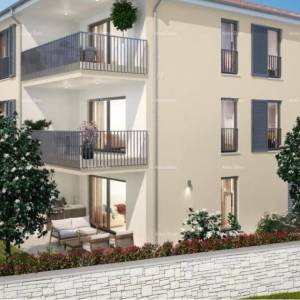 GRAĐEVINSKO ZEMLJIŠTE S DOZVOLOM ZA IZGRADNJU 6 LUKSUZNIH APARTMANA – KAŠTEL