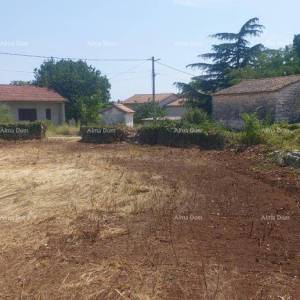 Građevinsko zemljište s dozvolom i projektom vile s bazenom – 760 m²